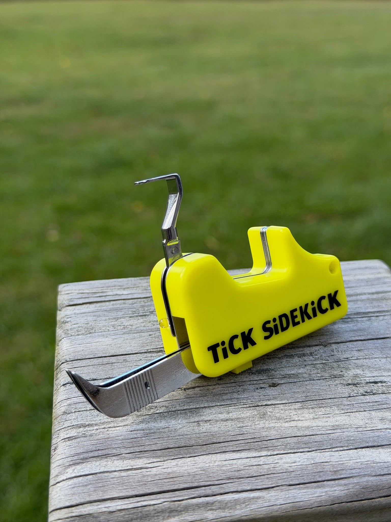 TiCK SiDEKiCK